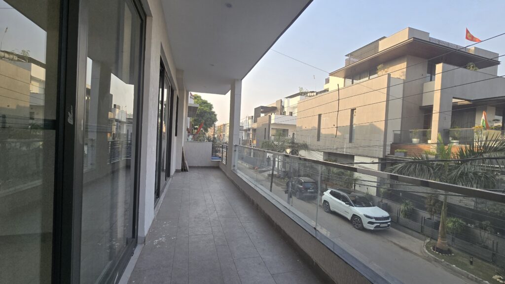 10 Marla Builder Floor for Sale in Sector 2 Panchkula with spacious living and modern design